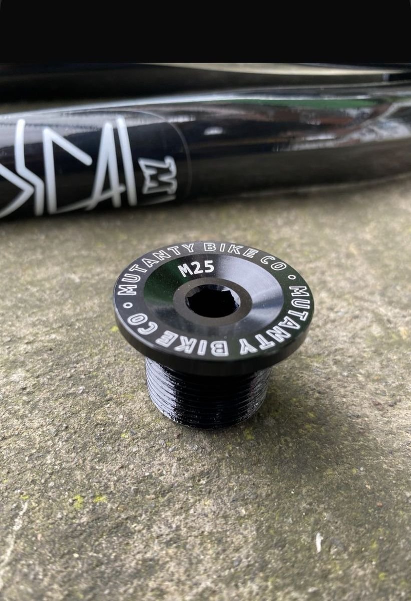Eje de Pedalier Mutanty P25 - Mutanty BMX
