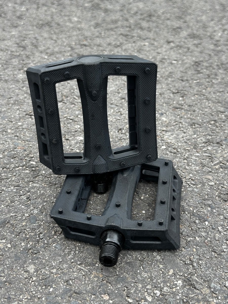 Pedales Fate Negro - Fate BMX