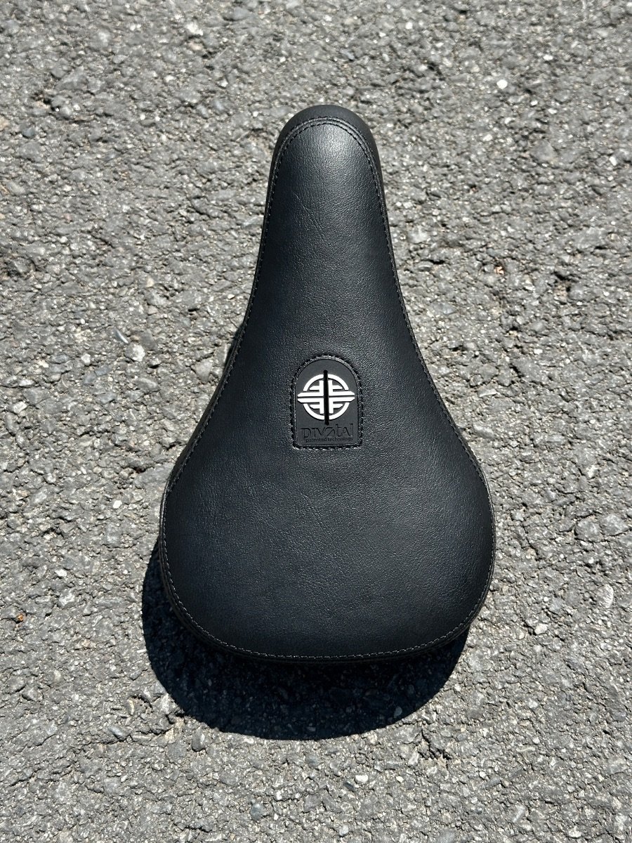 Silla Pivotal Fate Negra foto 2