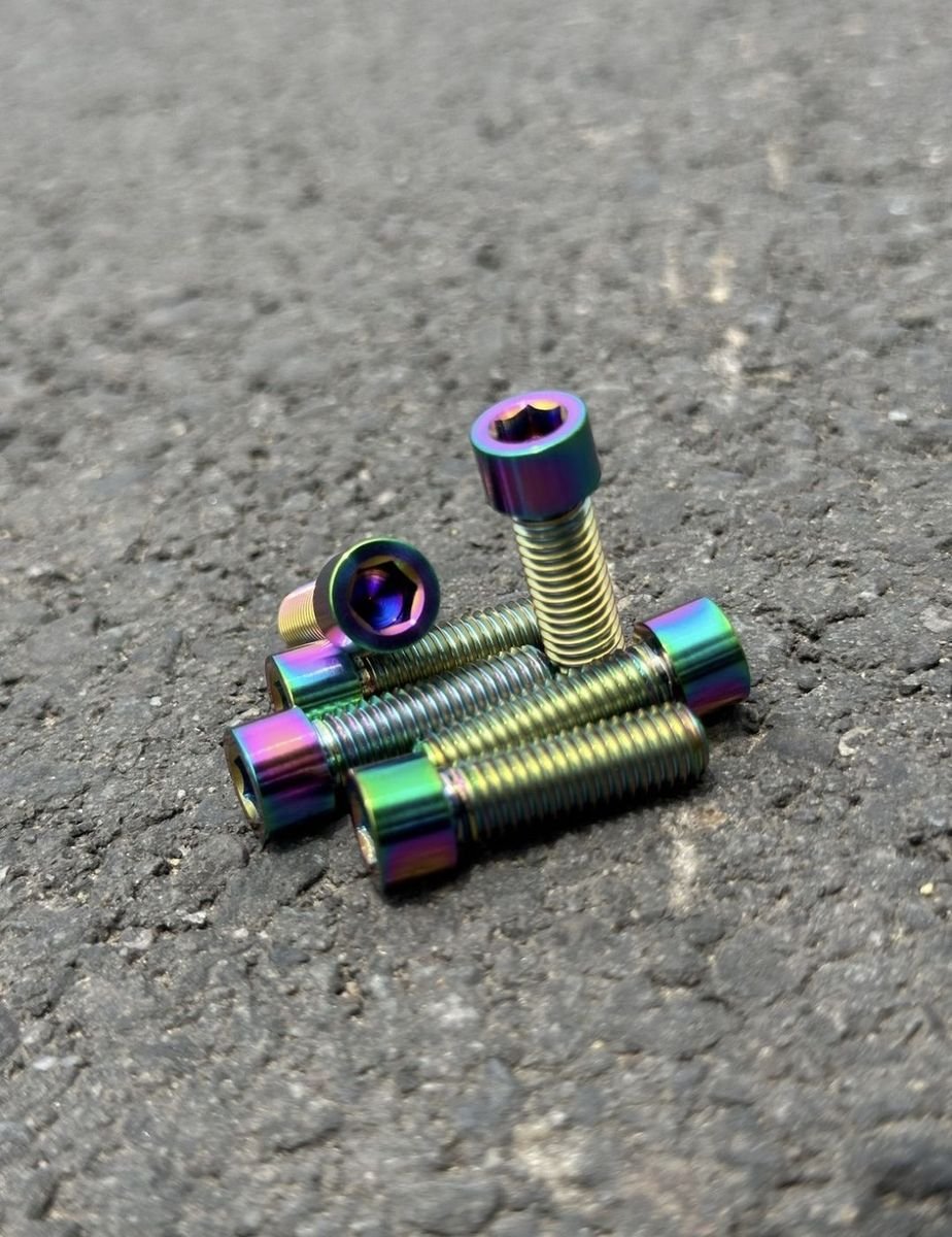 Tornillos Titanio Arcoíris BMX