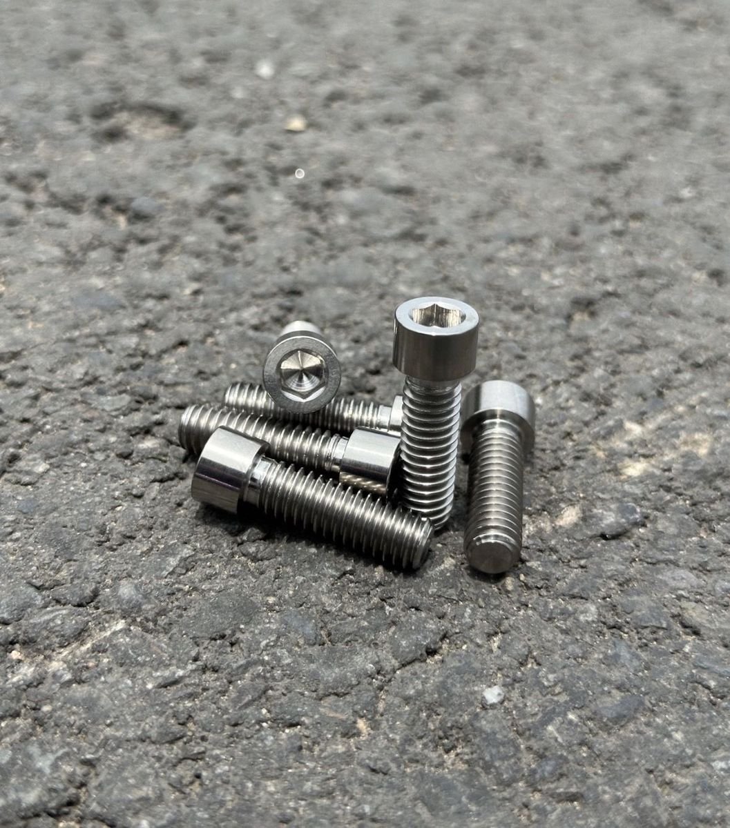 Tornillos Titanio Plata BMX